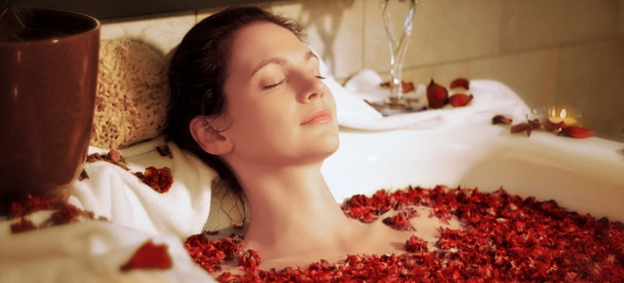 Frau in der Badewanne